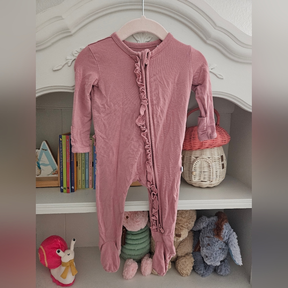 Posh Peanut sleeper, size 0-3 months
